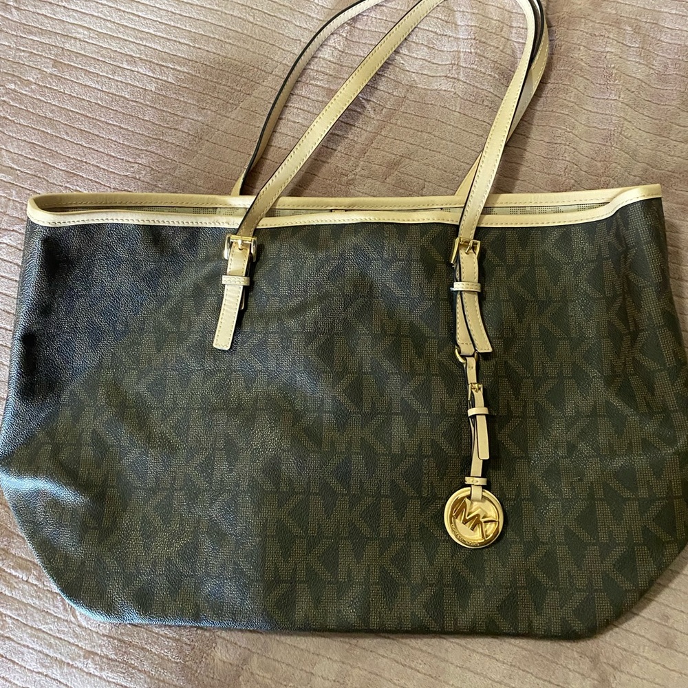 Michael Kors purse